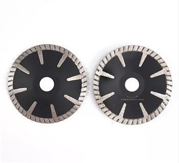 Čínský dodavatel diamantových konkávních čepelí