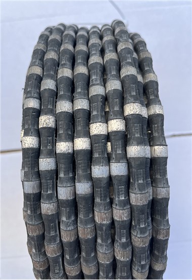 Výrobci diamantových drátových pil